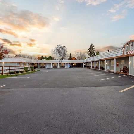 Vindel Motel Mackinaw City Exterior foto