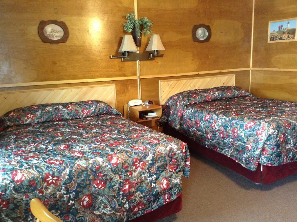 Vindel Motel Mackinaw City Habitación foto