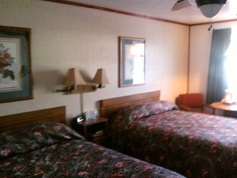Vindel Motel Mackinaw City Exterior foto