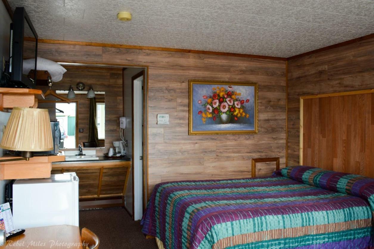 Vindel Motel Mackinaw City Exterior foto